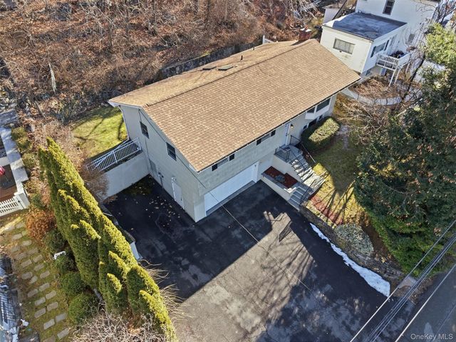 20 N Washington Avenue, White Plains, NY 10603