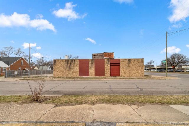 17521 W 8 Mile Road, Detroit, MI 48235