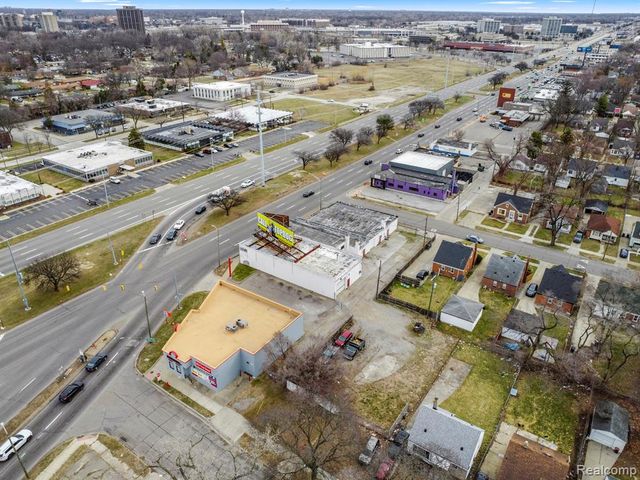 17521 W 8 Mile Road, Detroit, MI 48235