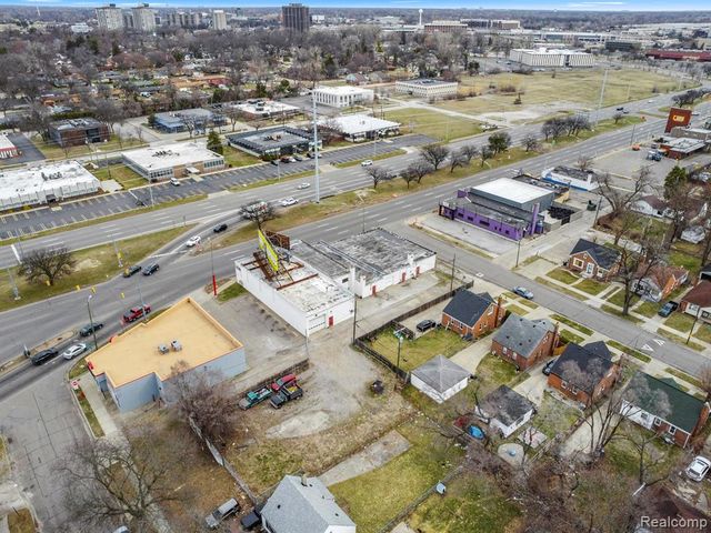17521 W 8 Mile Road, Detroit, MI 48235
