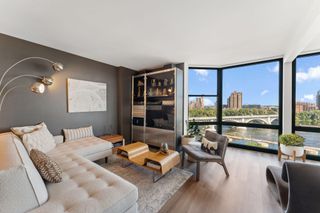 401 1st Street S 912, Minneapolis, MN 55401