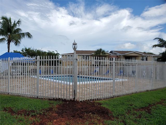 4174 NW 79th Ave 2B, Doral, FL 33166