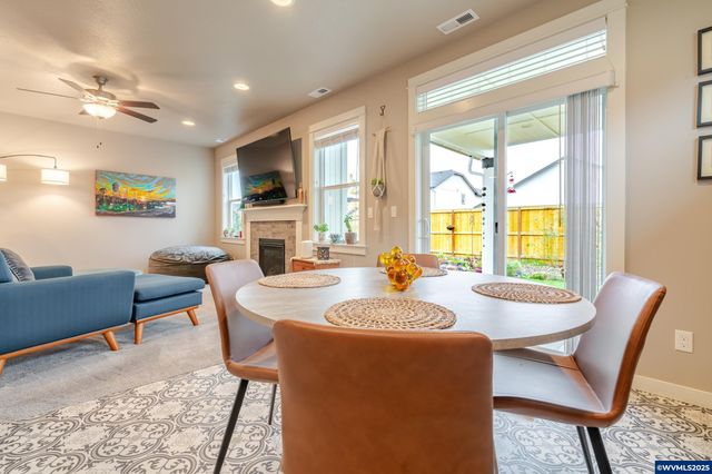 2828 NW Essex Av, Albany, OR 97321