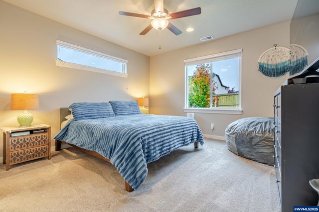 2828 NW Essex Av, Albany, OR 97321