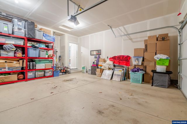 2828 NW Essex Av, Albany, OR 97321