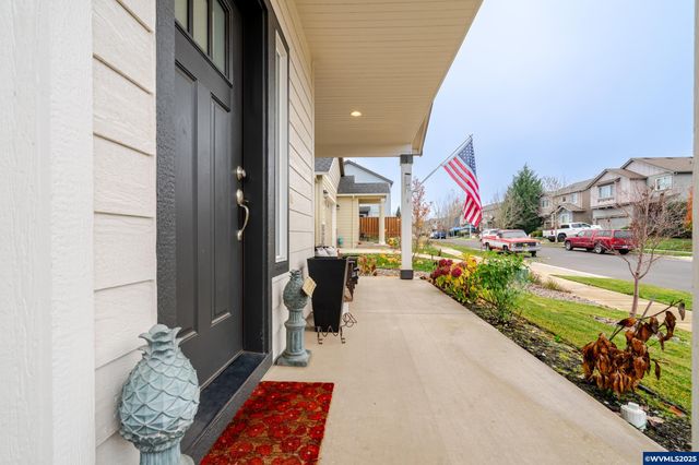 2828 NW Essex Av, Albany, OR 97321