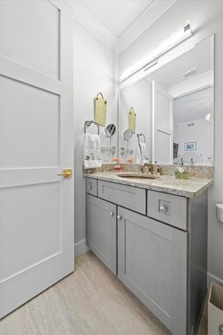 1465 S Harbor City Boulevard 1002, Melbourne, FL 32901