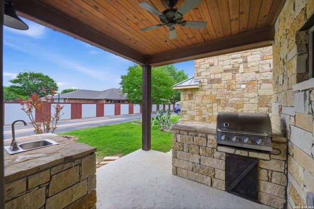 1694 Gruene Vineyard Crossing, New Braunfels, TX 78130