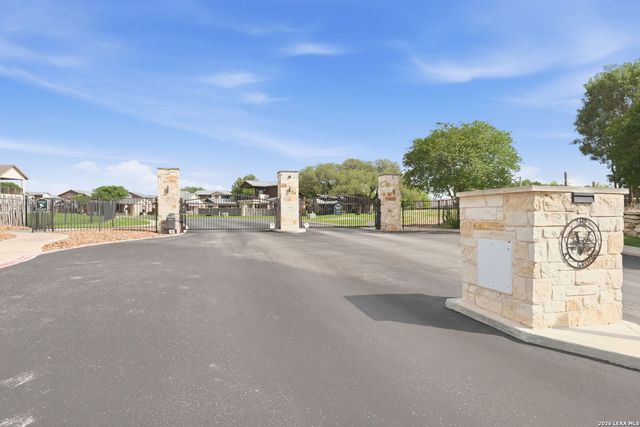 1694 Gruene Vineyard Crossing, New Braunfels, TX 78130