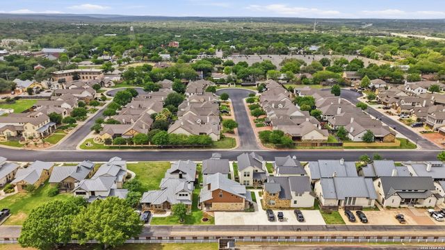 1694 Gruene Vineyard Crossing, New Braunfels, TX 78130
