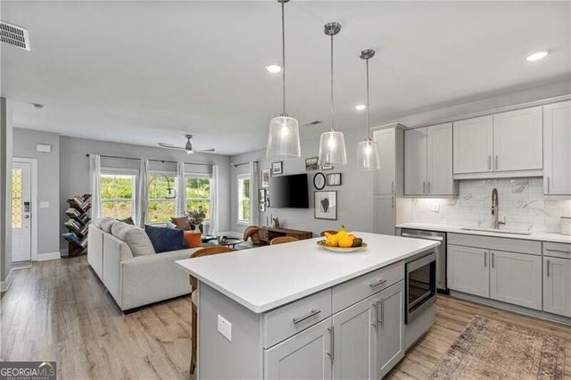 2414 Lakeshore Lane SE, Atlanta, GA 30316