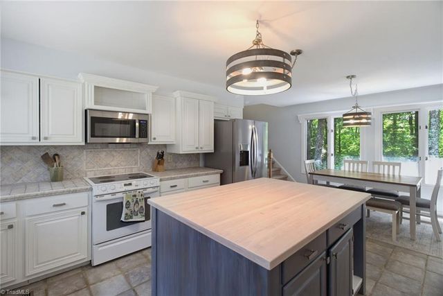 7707 Alcorn Road, Greensboro, NC 27409