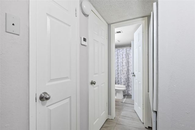 11917 Bob White Drive 14-885, Houston, TX 77035