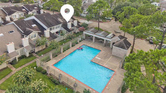 11917 Bob White Drive 14-885, Houston, TX 77035