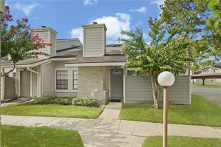 11917 Bob White Drive 14-885, Houston, TX 77035