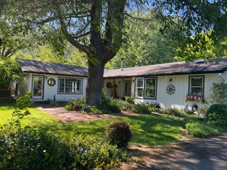 753 W Evans Creek Road, Rogue River, OR 97537