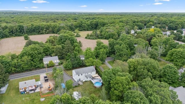 323 Oakhill Ave, Attleboro, MA 02703