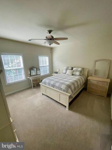 4207 TALON DR, Dumfries, VA 22025