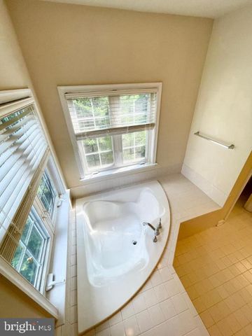 4207 TALON DR, Dumfries, VA 22025