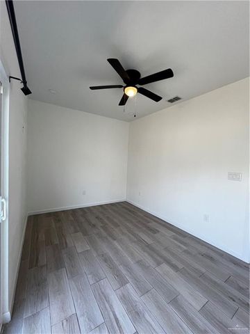 2120 Date Palm Avenue B, Mcallen, TX 78501