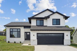 219 Eversull Lane, Iowa City, IA 52245