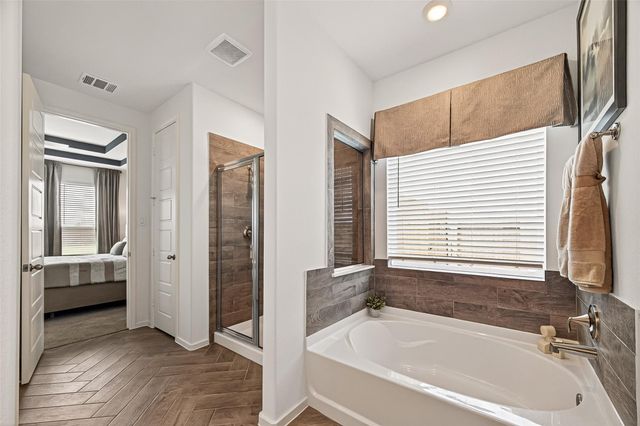 13610 Lago Vista Drive, Iowa Colony, TX 77583