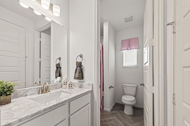 13610 Lago Vista Drive, Iowa Colony, TX 77583