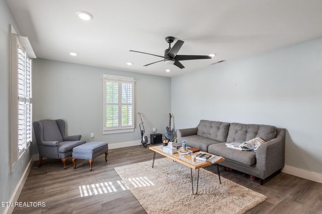 1232 Highway 411, Etowah, TN 37331