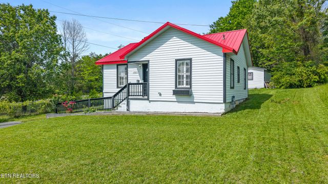 1232 Highway 411, Etowah, TN 37331