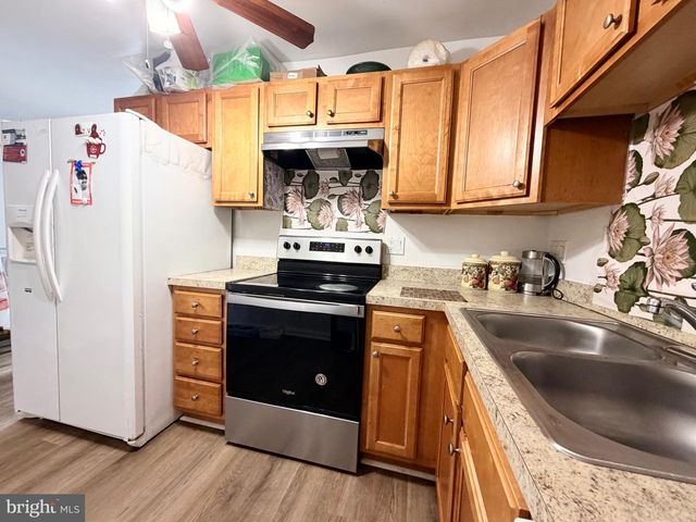 115 E CONCORD CT, Sterling, VA 20164