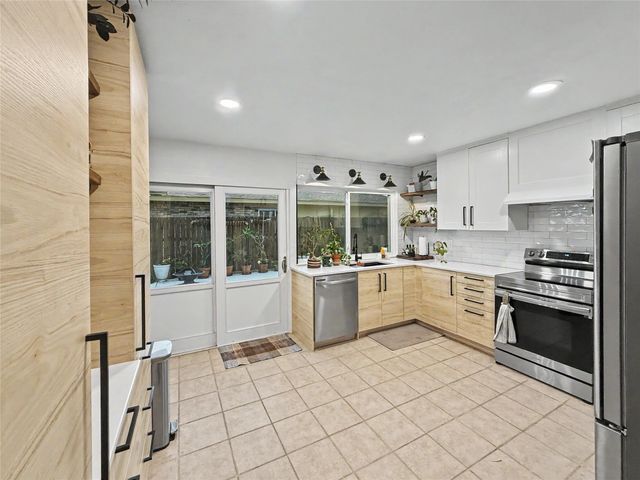2910 Sweet Gum Street, Garland, TX 75044