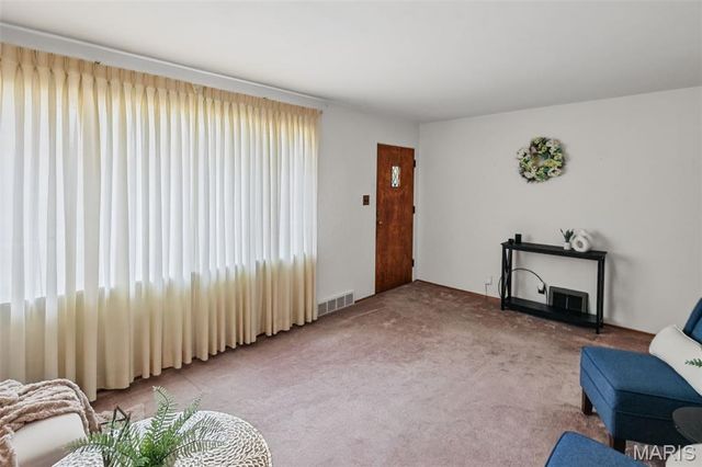 1142 Beaumont Street, Alton, IL 62002