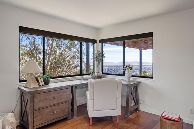 5160 Old Redwood Road, Oakland, CA 94619