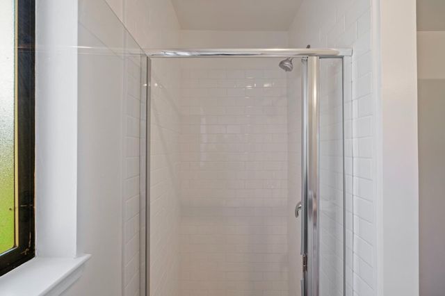 5160 Old Redwood Road, Oakland, CA 94619