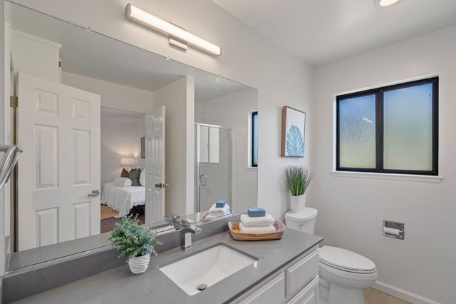 5160 Old Redwood Road, Oakland, CA 94619
