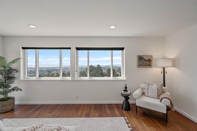 5160 Old Redwood Road, Oakland, CA 94619