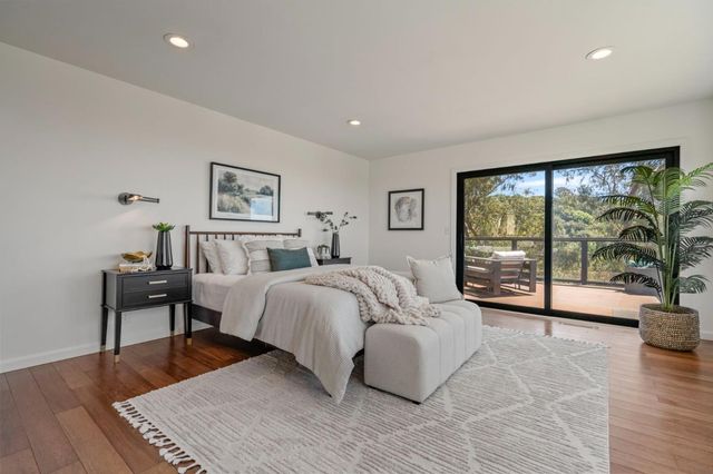 5160 Old Redwood Road, Oakland, CA 94619