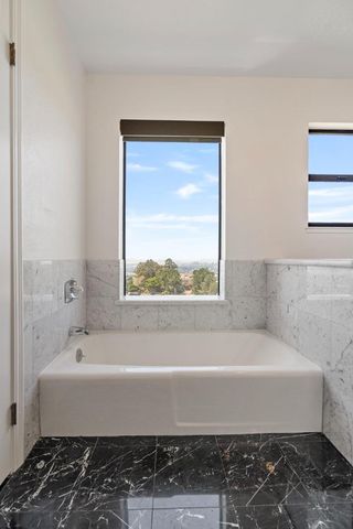 5160 Old Redwood Road, Oakland, CA 94619