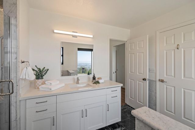 5160 Old Redwood Road, Oakland, CA 94619