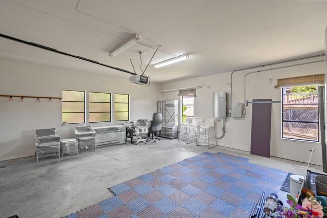 5160 Old Redwood Road, Oakland, CA 94619