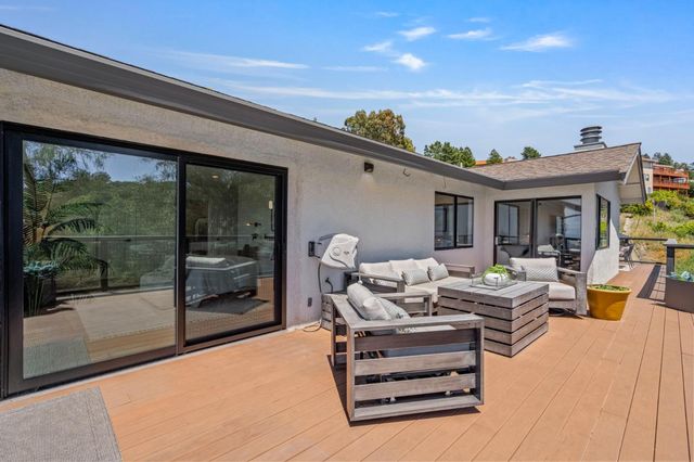 5160 Old Redwood Road, Oakland, CA 94619