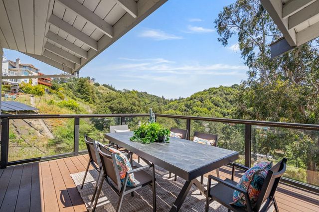 5160 Old Redwood Road, Oakland, CA 94619