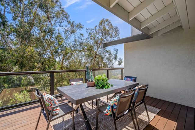 5160 Old Redwood Road, Oakland, CA 94619