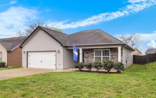 1264 Eagles View Dr, Clarksville, TN 37040