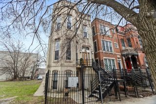 2247 W MONROE Street 3, Chicago, IL 60612