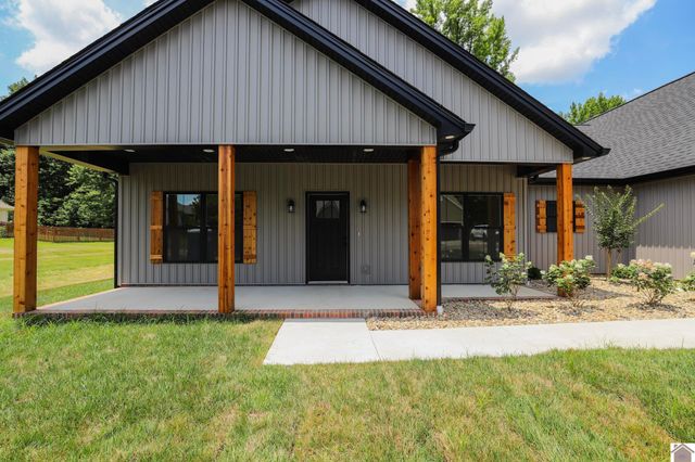 8335 Danube Drive, West Paducah, KY 42086
