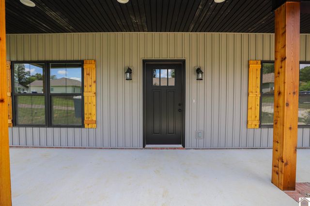 8335 Danube Drive, West Paducah, KY 42086