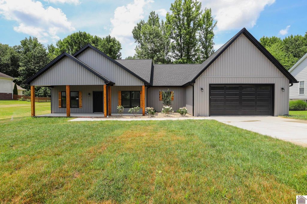8335 Danube Drive, West Paducah, KY 42086