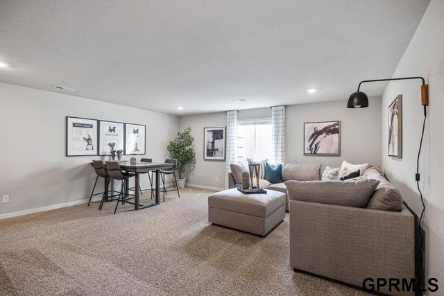 16602 Clay Street, Bennington, NE 68007