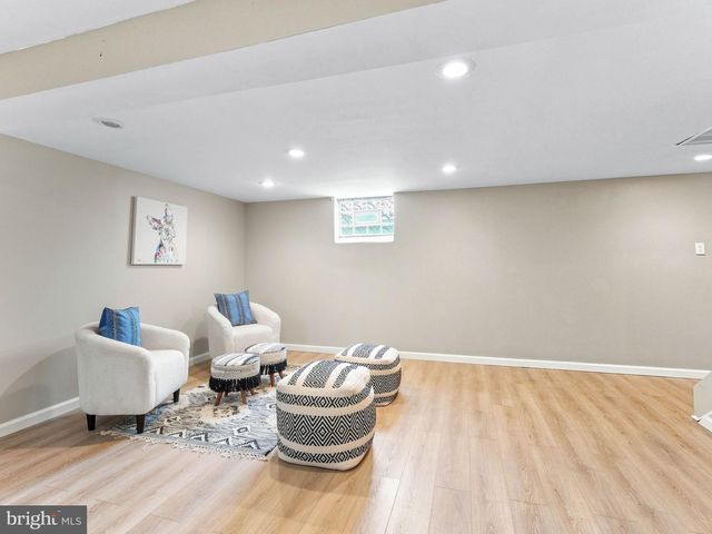 106 LAKESIDE DR, Glassboro, NJ 08028